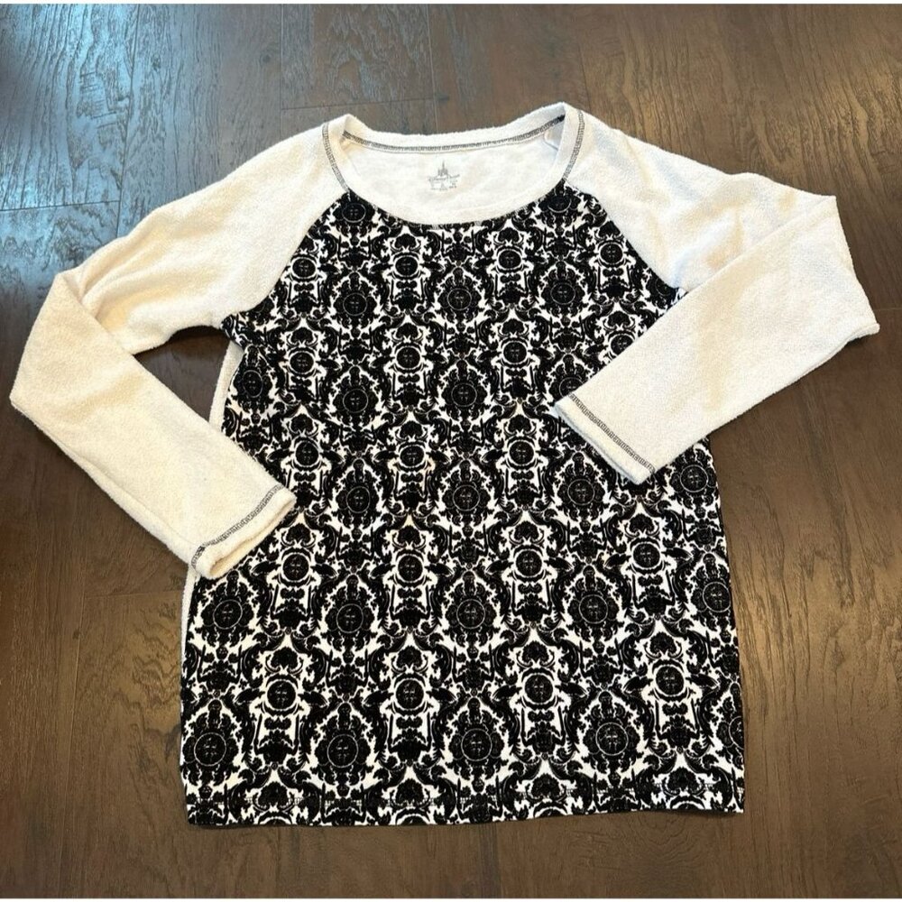 Disney's Haunted Mansion Women’s Black & White Patterned Raglan Long Sleeve Top